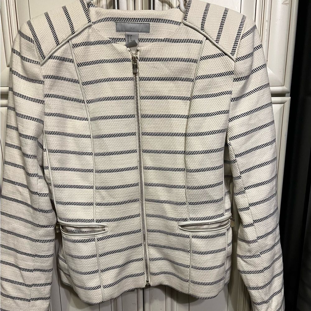 H&M Womans Ivory Suit Jacket Size 8